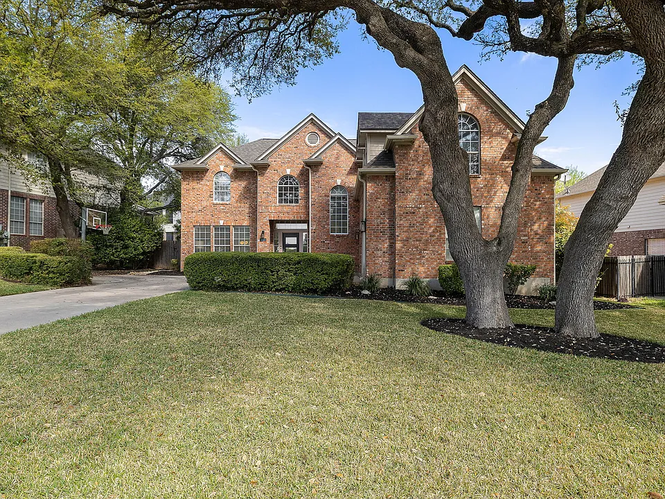 2114 Hilton Head Dr