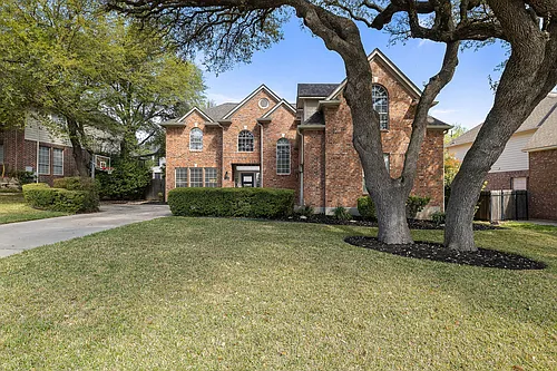 2114 Hilton Head Dr Photo 1