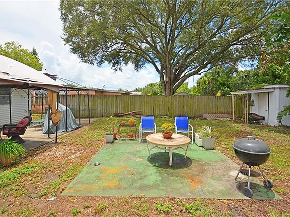 5th image of 5114 Town N Country Blvd