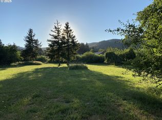 1st St, Yoncalla, OR 97499