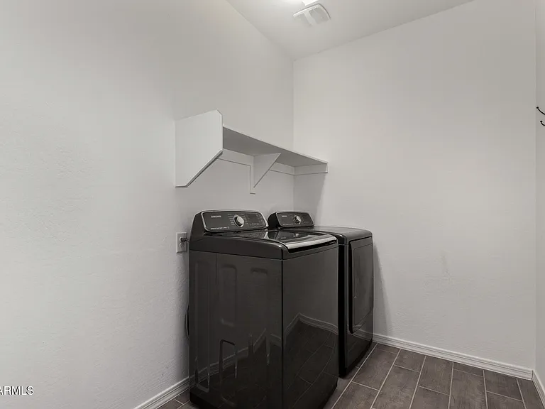 12143 W Marguerite Ave — Photo 44