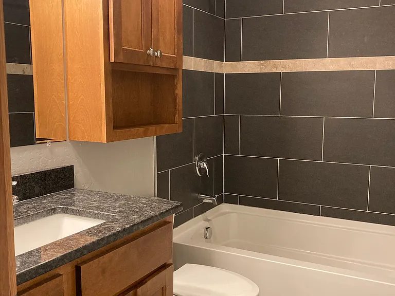 2nd Bathroom