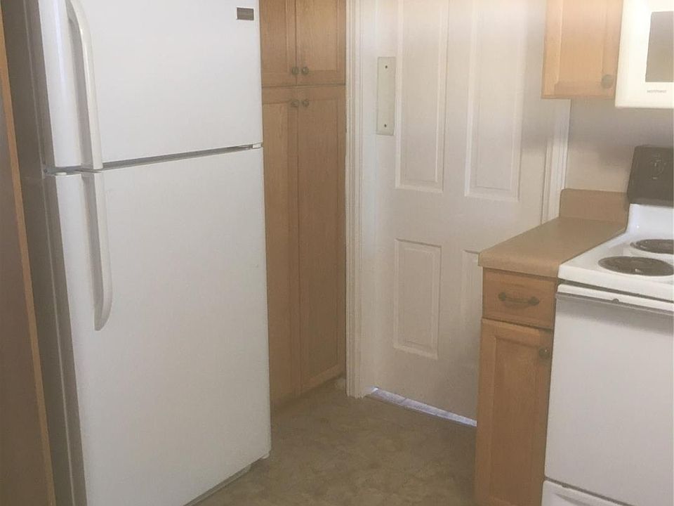 2nd image of 1307 S Richmond Ave