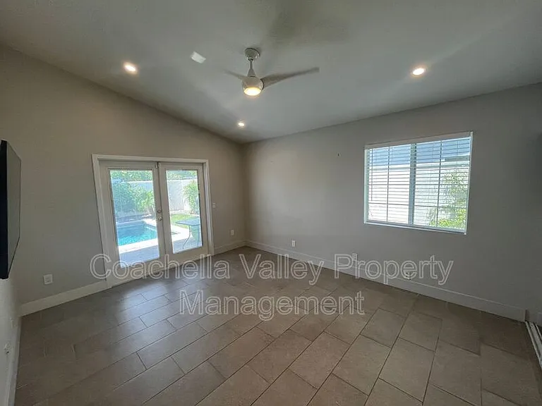 835 S Nueva Vista Dr — Photo 14