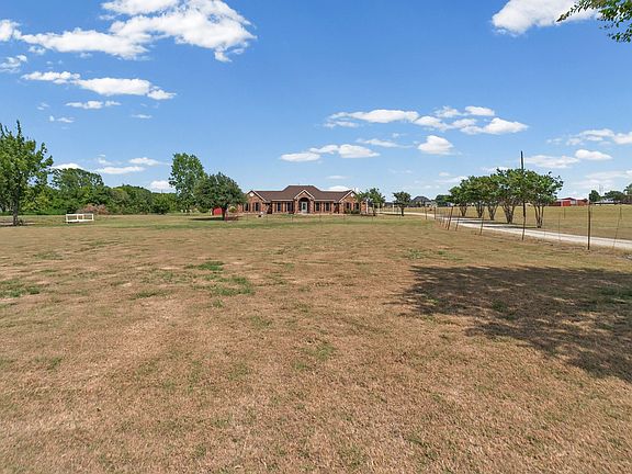 2nd image of 627 County Road 4445