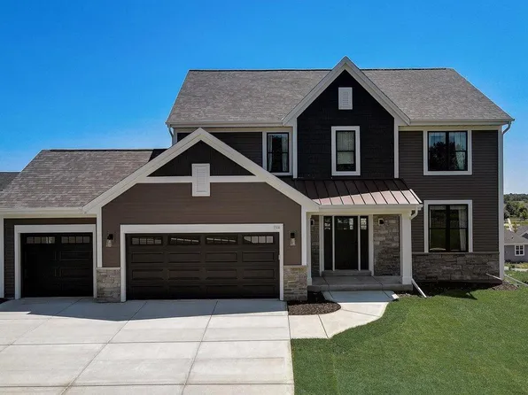 734 Stoecker Farm AVENUE, Mukwonago, WI 53149