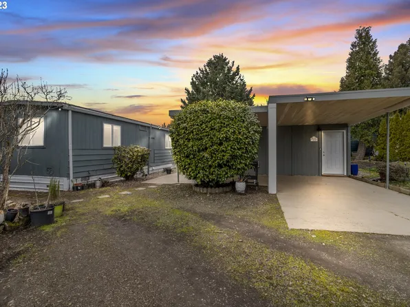 9295 SW Link St, Cornelius, OR 97113