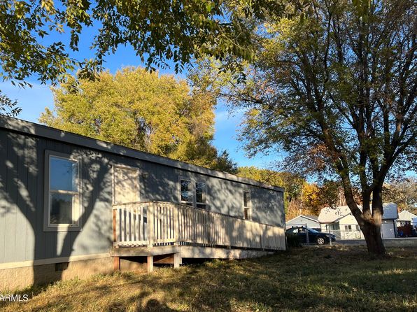 821 Taft St, Tieton, WA 98947