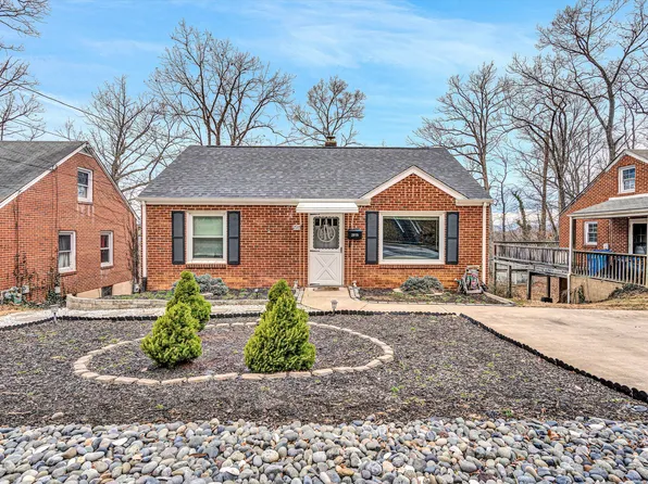 2915 Hollowell Ave SW, Roanoke, VA 24015