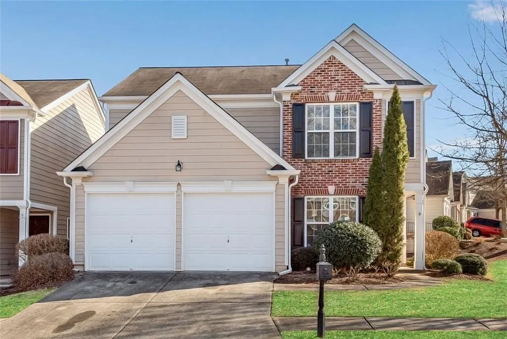 4 bed, 2.5 bath, 1878 sqft, $2,600 — Photo 1