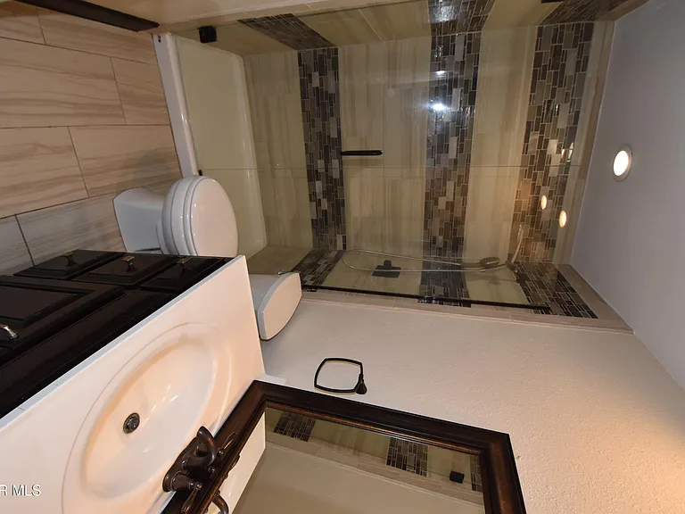 10800 Saigon Dr — Photo 19