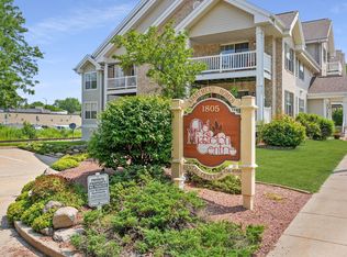 1805 Parmenter St #104, Middleton, WI 53562