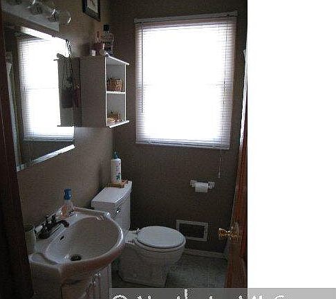 4th image of 808 Sunkist Parkway