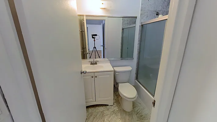 Rented by Plaza Real Estate Group | media 44