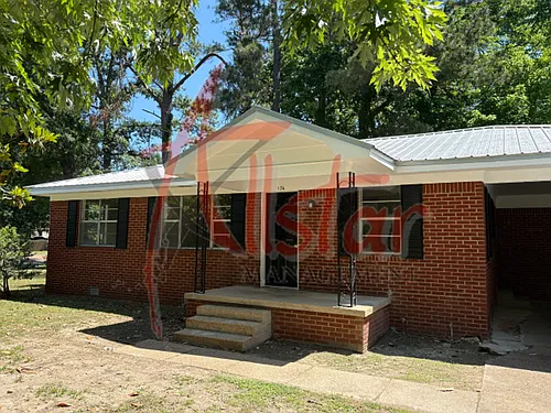 136 Vance St Photo 1