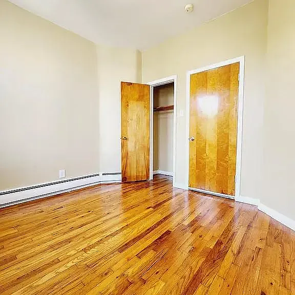 1048 Broadway #5D — Photo 4