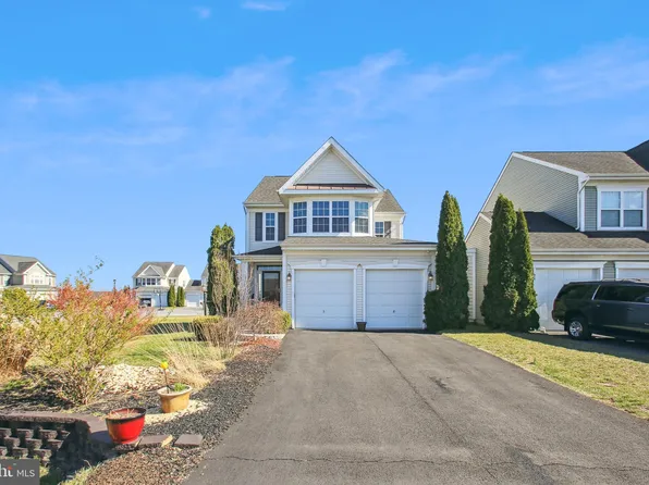 373 Bashore Dr, Martinsburg, WV 25404
