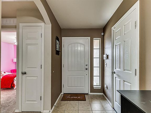 4th image of 2501 Fawn Lily Rd
