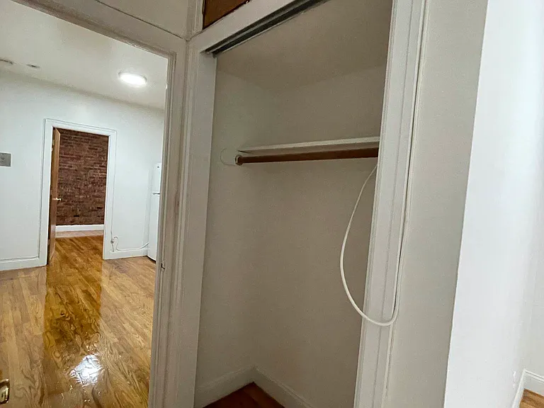 238 E 25th St #16 — Photo 6
