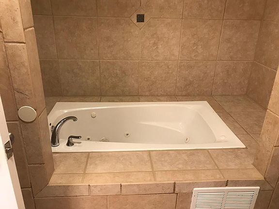 Jetted Tub in Master Bath