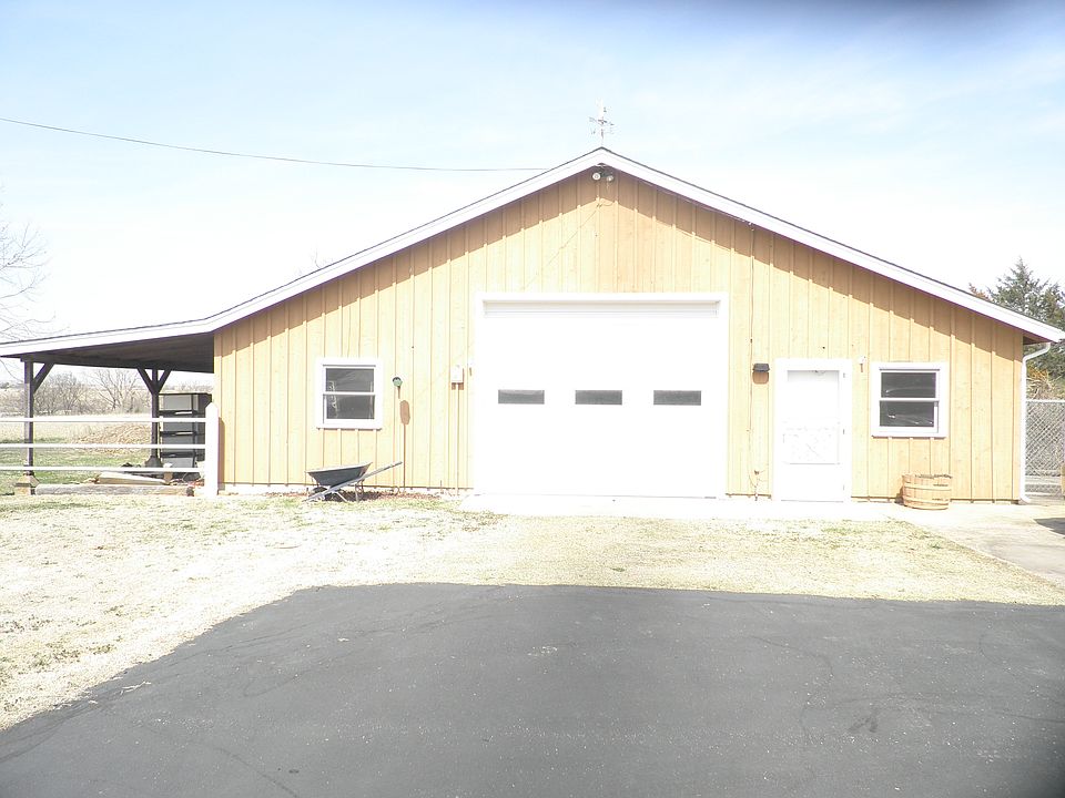 2nd image of 1472 S Road