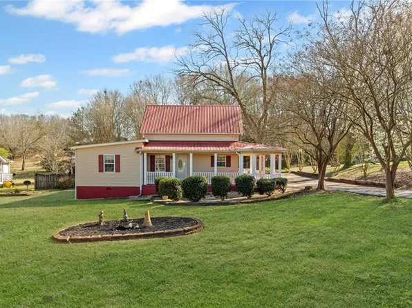 12B Comer St, Maysville, GA 30558