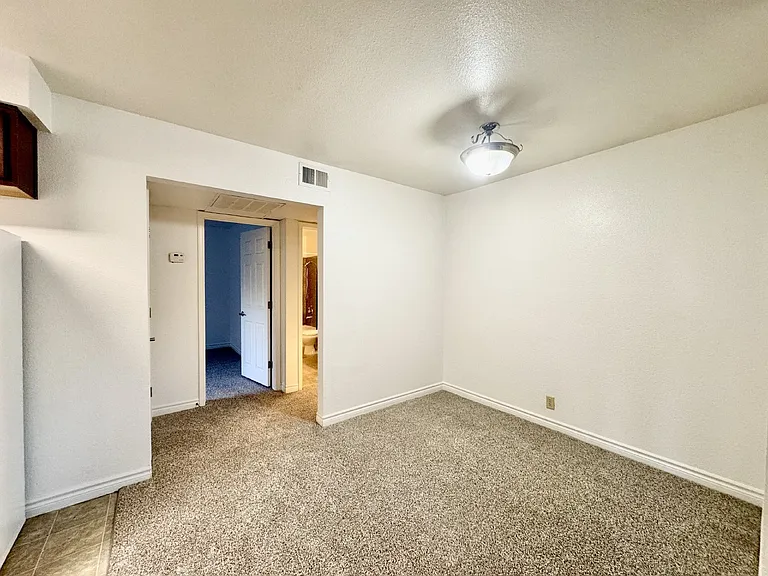 5000 Indian River Dr #484 — Photo 12