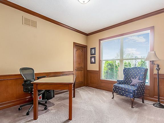 2nd image of 2480 McCumber Ln