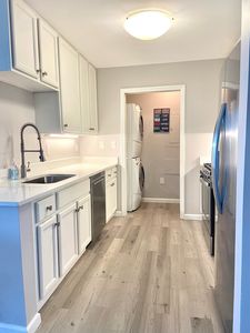 36 Village Rd APT 306, Middleton, MA, 01949