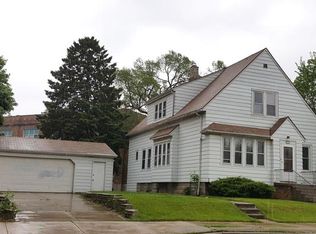 1842 W Windlake Ave, Milwaukee, WI 53215