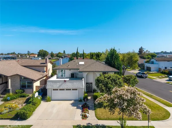 3902 Toland Cir, Los Alamitos, CA 90720
