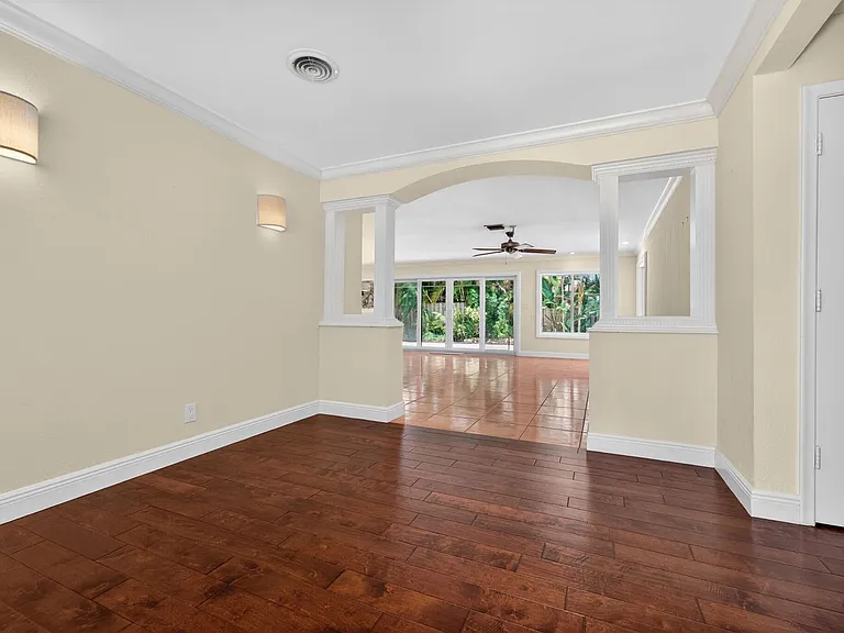 701 SW 5th St #701 — Photo 7