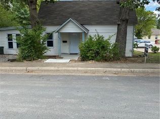 848 N Storer Ave, Fayetteville, AR 72701