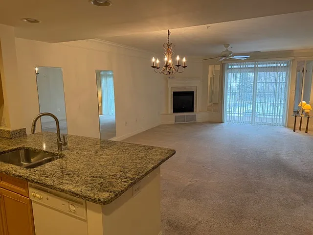Building Photo - 1214 Emerald Ct #1214