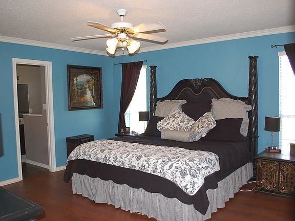 5th image of 9510 Sanderson Ln