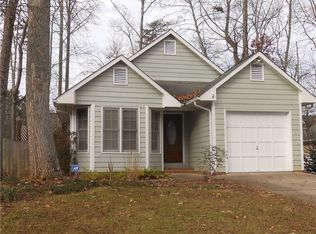 4007 King Edward Ct, Greensboro, NC 27455