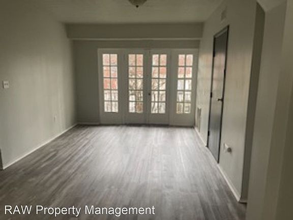 3rd image of 562 Glenwood Ave #16