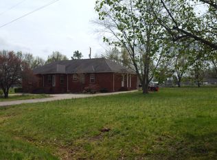 3570 Sharon Grove Rd, Elkton, KY 42220