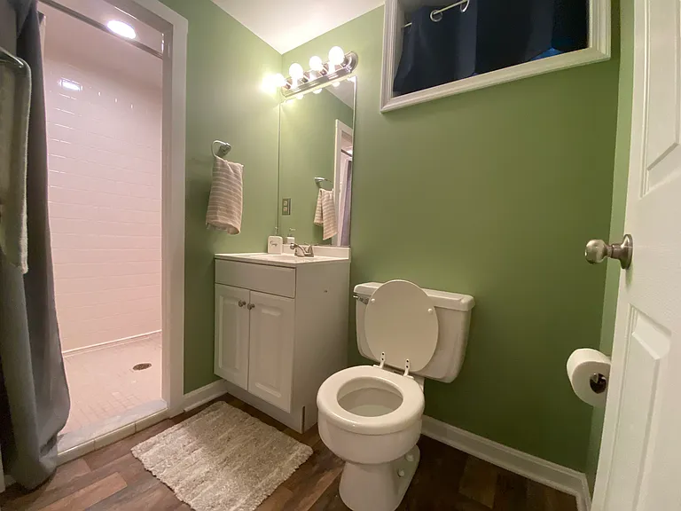 1006 Young Pl — Photo 12