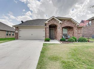 103 Half Moon Dr, Waxahachie, TX 75165