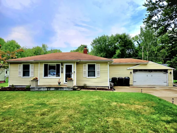 7685 Metz Dr, Shelby Township, MI 48316