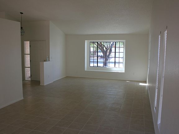 4th image of 2720 W Camino Llano