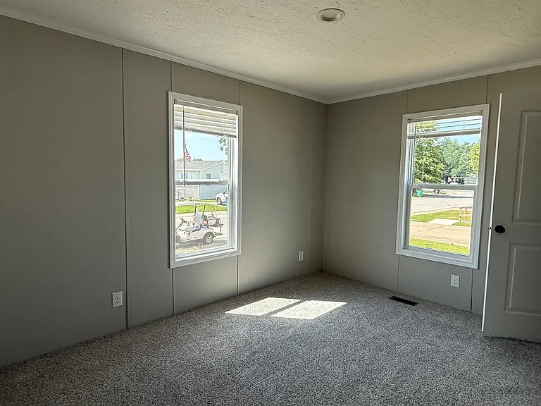 Hoosier Estates — Photo 42