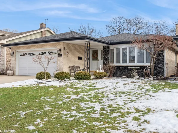 1707 S Washington Ave, Park Ridge, IL 60068