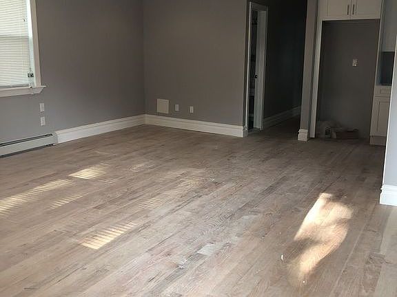 2nd image of 14046 Latham Ln