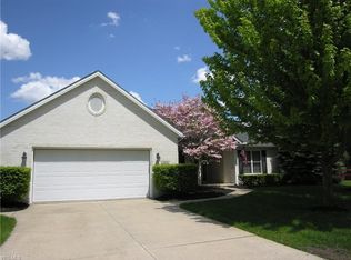 424 Augusta Dr, Elyria, OH 44035
