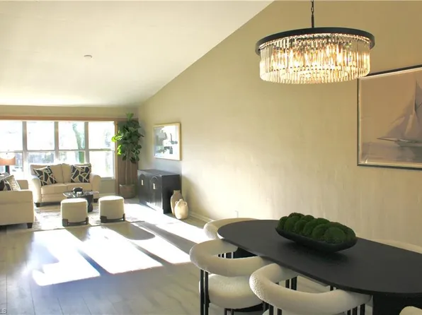 4200 Looking Glass LN #4202, NAPLES, FL 34112