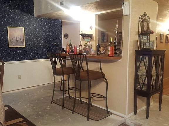 5th image of 1020 Amur St