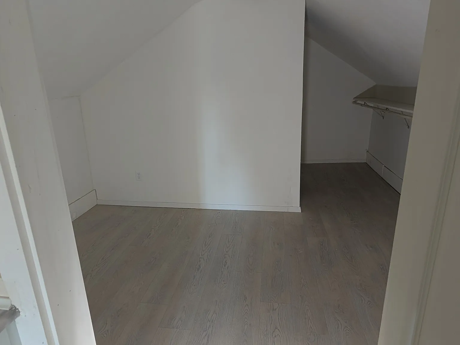1 bed, 700 sqft, $1,600 — Photo 4