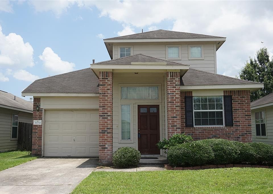1st image of 21134 Grandin Wood Ct